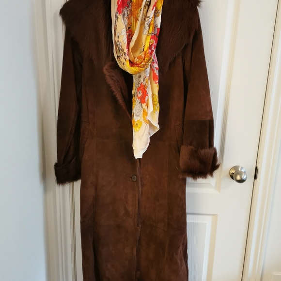 Goat hair coat - Picture 3 of 3